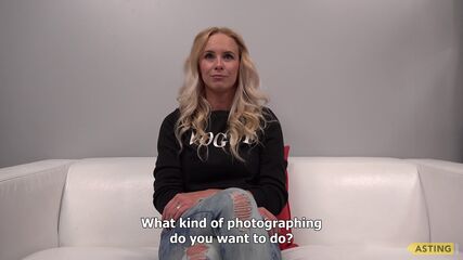 Rubia Checa POV Tetona Aceite